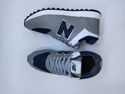 NEW BALANCE GRIS CON AZUL
