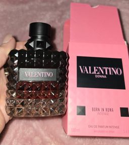Valentino Donna Born In Roma Intense