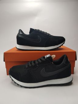 RUNNER NEGRO