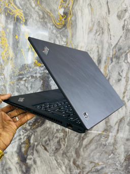 Lenovo thinkpad T490 