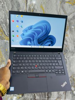 Lenovo thinkpad T490 