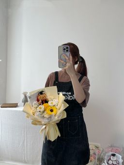 (GB026) Graduation Bear Mixed Soap Flower Bouquet 