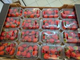 250g strawberries