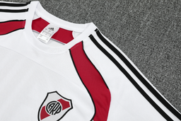 Conjunto entrenamiento River 25/26