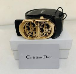 Ceinture Homme Cuir Qualité Prémium. Prix de Vente: 15 000 FCFA Bénéfice: 2 000 FCFA/Ceinture vendue. Offre valable 30 jours renouvelable.