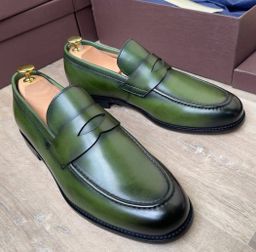 Chaussure Homme Cuir, Excellente Qualité. Pointure 39 à 46. Prix de vente: 45 000 FCFA  Bénéfice 5000 FCFA/Chaussure vendue. Offre valable 30 jours renouvelable.