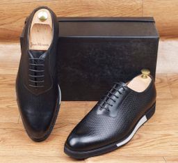 Chaussure Homme Cuir, Excellente Qualité. Pointure 39 à 46. Prix de vente: 55 000 FCFA  Bénéfice 5000 FCFA/Chaussure vendue. Offre valable 30 jours renouvelable.