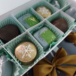 THE ART OF CORPORATE GIFTING | EXCLUSIVE SIGNATURE GIFTS FOR YOUR BRAND