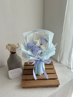 Crushed Blue + White Rose