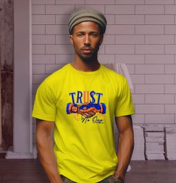 📝Trust No One – The Streetwise Graphic Tee That Says It All