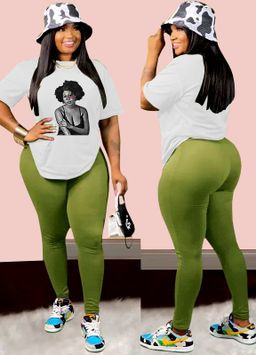 📝 Melanin Queen – Afro Beauty Graphic T-Shirt for Bold, Beautiful Women