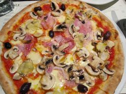 Pizza Capricciosa