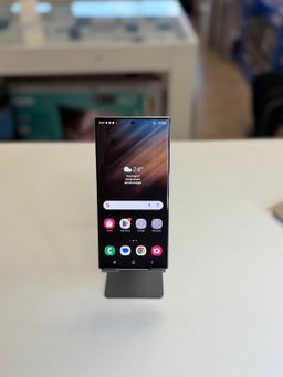 Samsung Galaxy S22 Ultra Unlocked 128GB Phantom White Excellent Condition