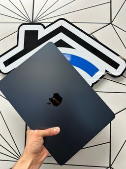 MacBook Air Midnight (13-inch, M4, 2025) 16GB 256 SSD With Apple Care Warranty