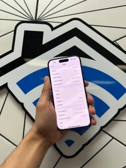 iPhone 15 Pro 128 GB Black Factory Unlocked Physical Sim & E-Sim