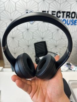 Beats Solo 4 Black Noise Cancellation with Apple Care Plus til 2027