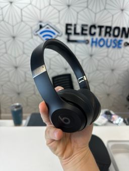 Beats Solo 4 Black Noise Cancellation with Apple Care Plus til 2027