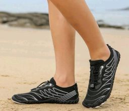 Unisex Lightweight Quick-Drying Five-Toe Barefoot Beach Shoes