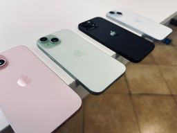 iPhone 15 128GB Physical & E-Sim Unlocked excellent condition