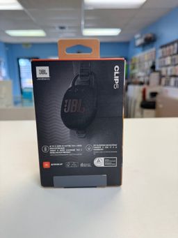 JBL Clip 5 Portable Waterproof Bluetooth Speaker - Black SEALED