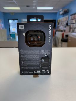 JBL Live Buds 3 - True wireless Noise-Cancelling Earbuds (Black)Brand NEW!!