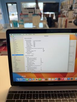 MacBook Space gray 16Gb Ram /256SSD & brand New battery