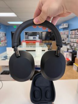 Sony WH-1000XM5 Wireless Noise Canceling Bluetooth Headphones