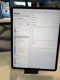 iPad Air 13 inch M2 with apple warranty