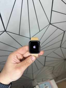 Apple Watch SE 2nd Gen GPS & LTE Unlocked 44MM with Apple care til 2026