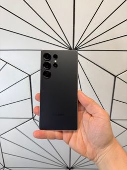 Samsung Galaxy S25 Ultra 256GB Unlocked New /with Samsung Warranty till 4/8/2026