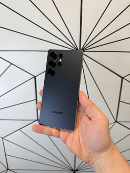 Samsung Galaxy S25 Ultra 256GB Unlocked New /with Samsung Warranty till 4/8/2026