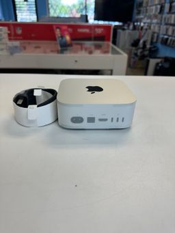 Mac Mini M4/16GB Ram with Apple care till Feb 2026 and Final Cut & Logic Pro