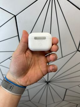 Apple AirPods Pro 2 C Port ORIGINAL with Apple care plus till oct 2026