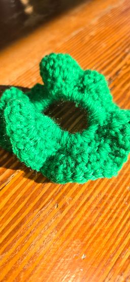 Green scrunchie 