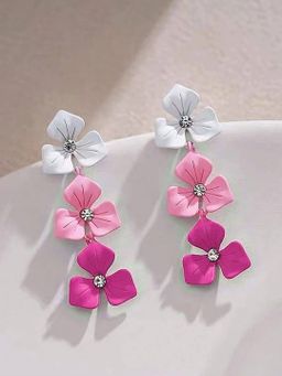 Dangle Earrings x 3‼️‼️