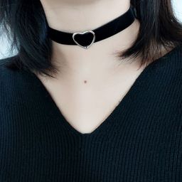 Colliers ras-de-cou (chokers)