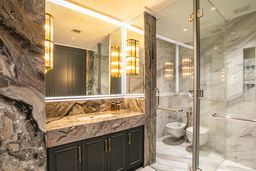 One KL with private pool