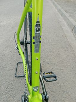 Planet X London Road Rival 1×11 – Size 53 cm (Fluoro Green)