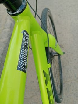 Planet X London Road Rival 1×11 – Size 53 cm (Fluoro Green)