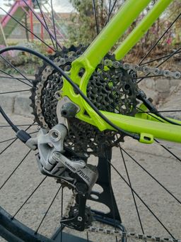 Planet X London Road Rival 1×11 – Size 53 cm (Fluoro Green)