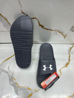 Under Armour 