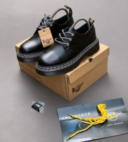 Dr. MARTENS