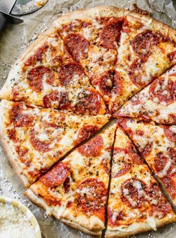 Woodfired Regina Pizza (medium)