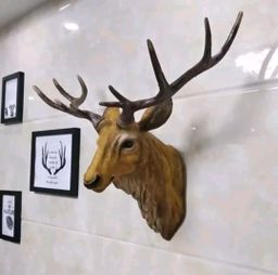 Pajangan Dinding Kepala Rusa Artificial Imitasi Menyerupai Asli Material Polyresin Gaya Vintage Klasik