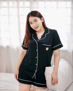 Black (S to 2XL available)