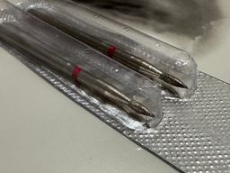 Diamond drill bits Red