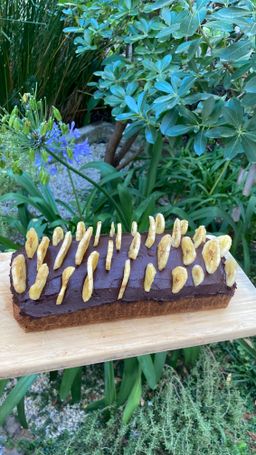 Dark Chocolate & Banana Chips Topping