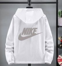 Nike - Loose Oversized Hood
