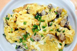 海蛎炒蛋 Oyster Omelette