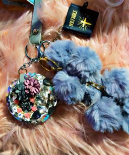 MOM-ments Trendy KeyChains Combos 💕🛍️🥰